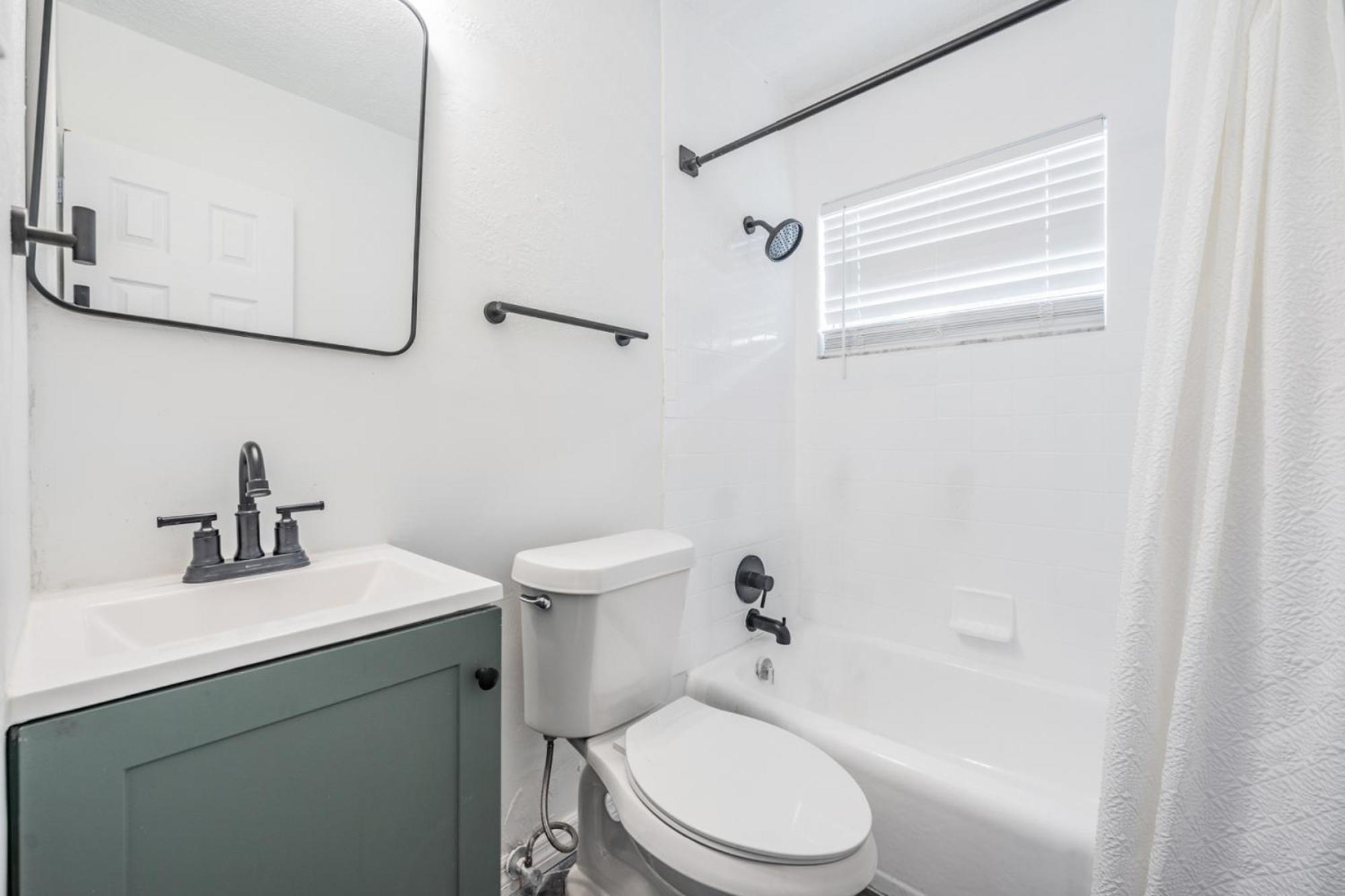Spacious Studio Apartment Near Nightlife & Dining! Sankt Petersburg Zewnętrze zdjęcie